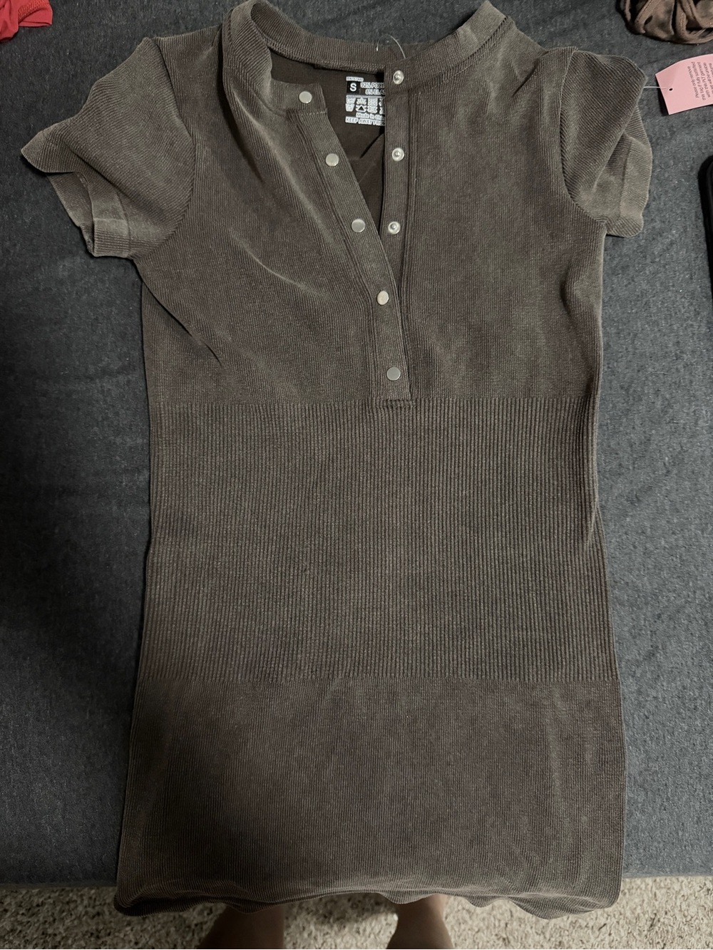 PrettyLittleThing Short-Sleeve Knit Polo Midi Dress in Brown